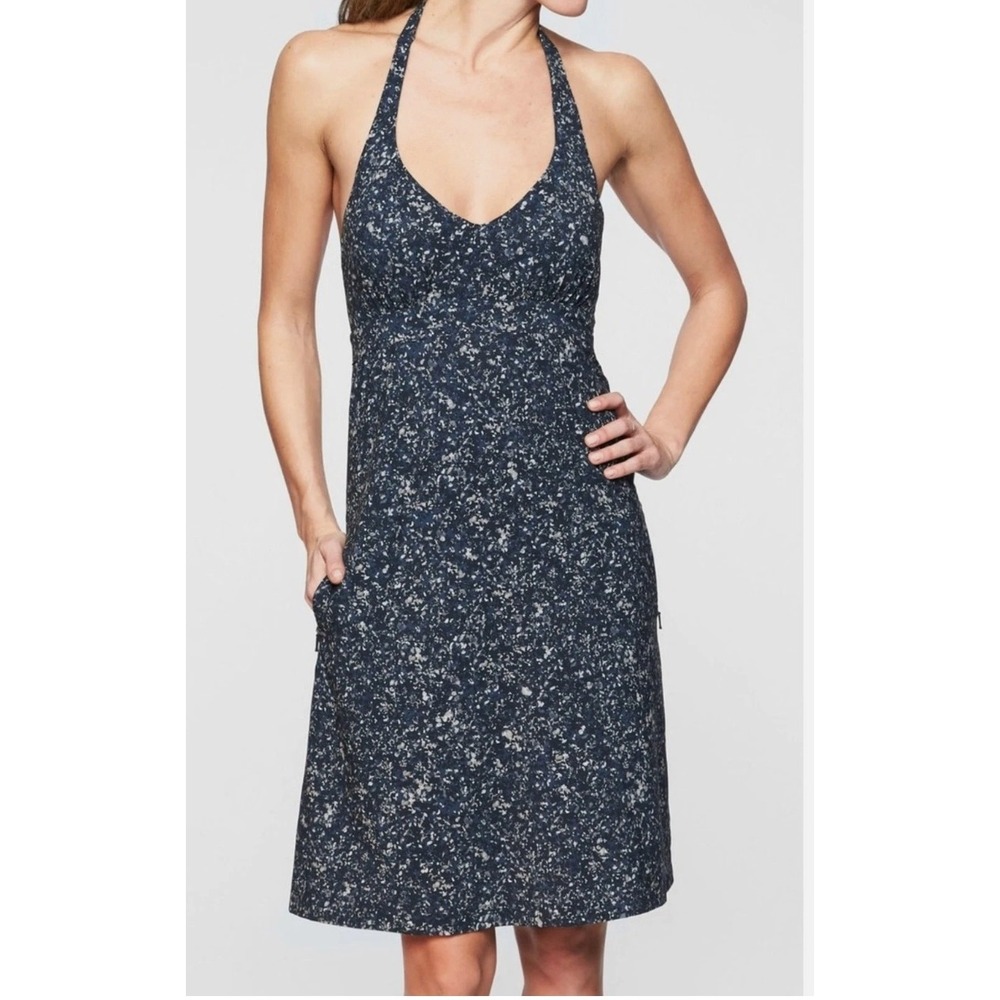 Athleta Navy Halter Smocked Back Pack Everywhere Dress Size 12 Athleisure Travel